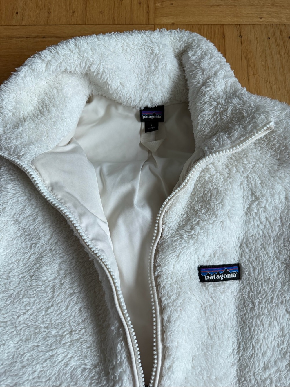 Patagonia Los Gatos Sherpa Fleece Vest!!! Bargain! - Picture 2 of 6